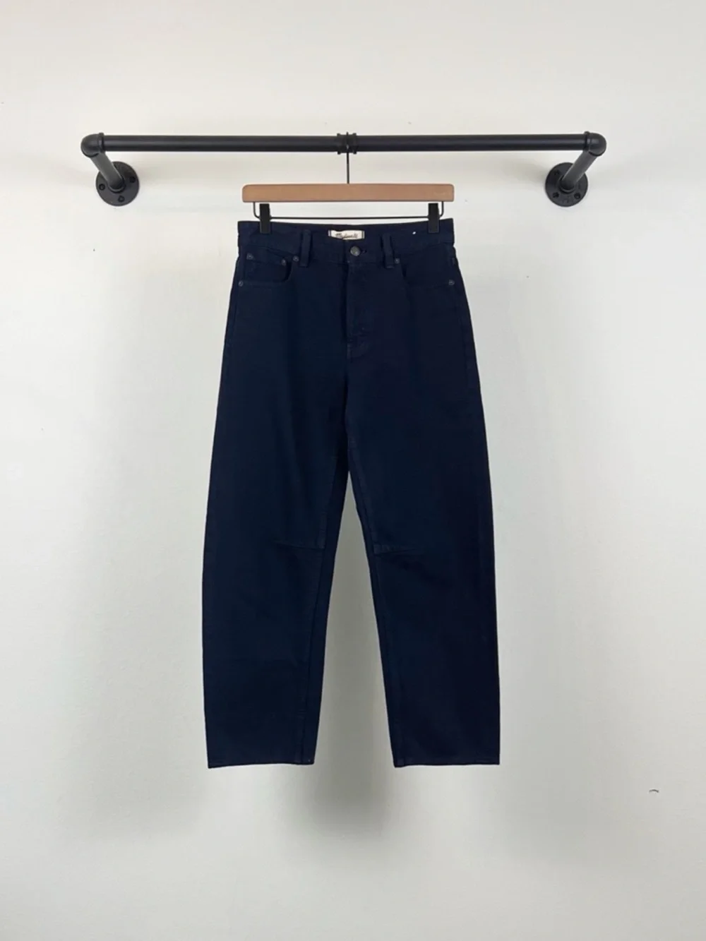 NWT Madewell The Darted Barrel-Leg Jean in Garment-Dyed Denim Juniper Berry - Picture 4 of 8